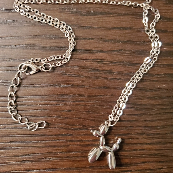 NEW Balloon Dog Silver Color Fashion Costume Necklace - Picture 3 of 3